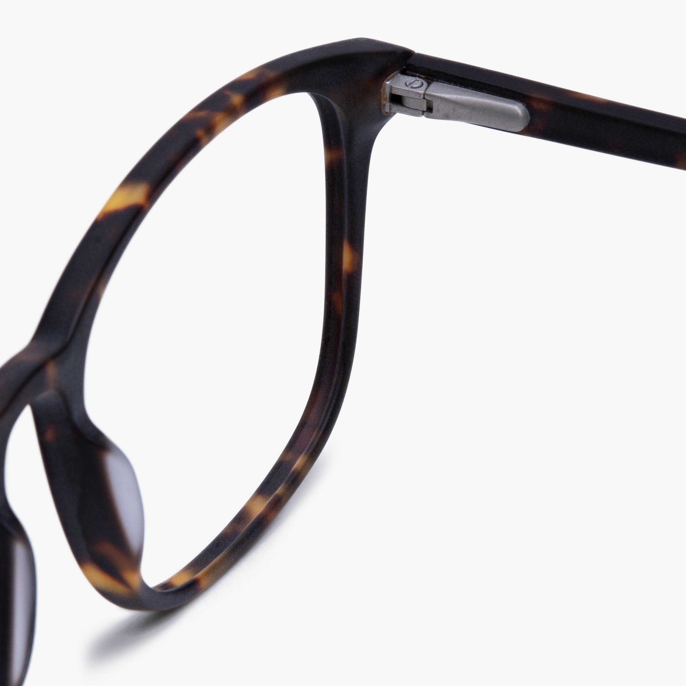 Ebeltoft Dark Turtle, tortoiseshell reading glasses with metal hinges