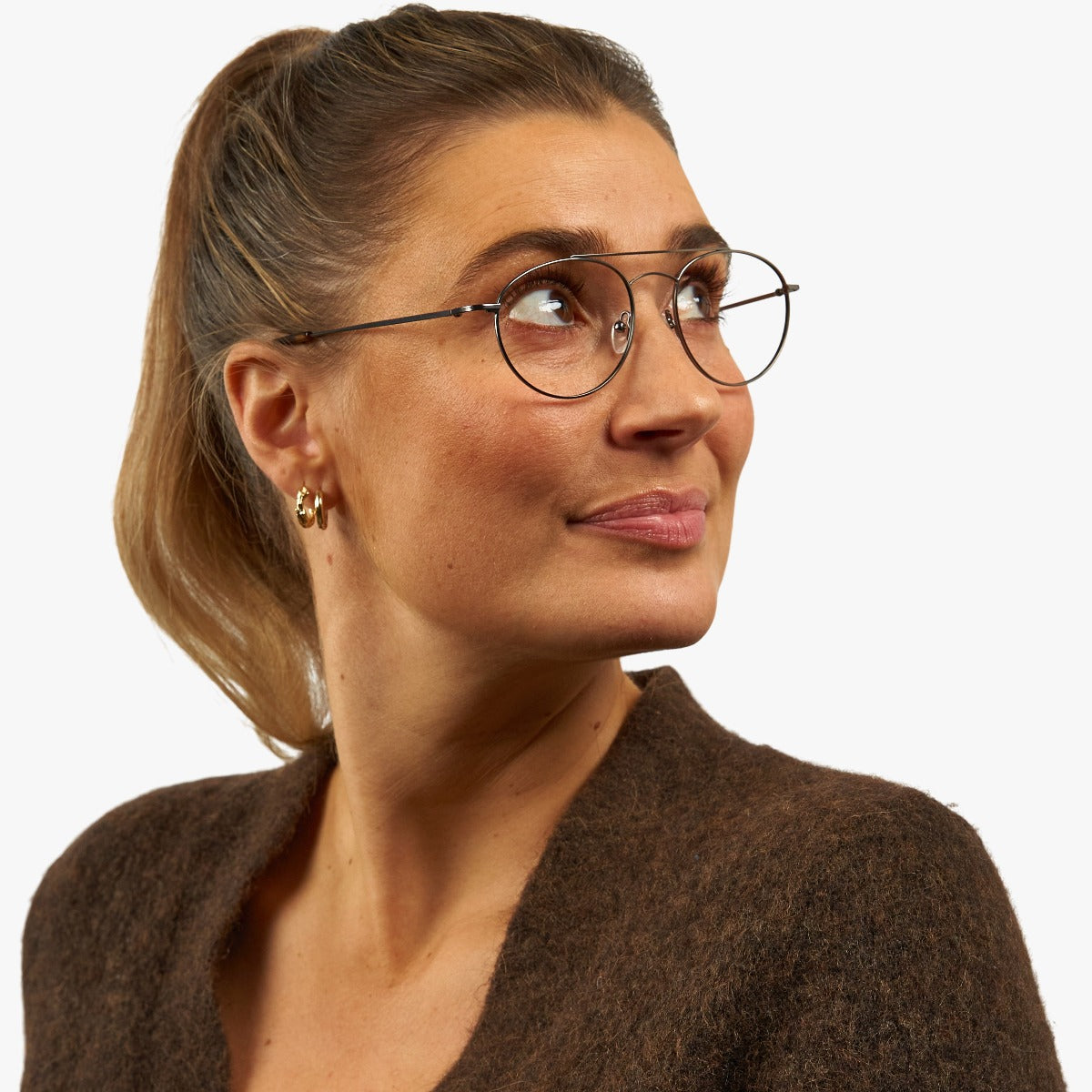 goteborg-gun_reading-glasses_female-model-1.jpg?v=1770906356&width=1200