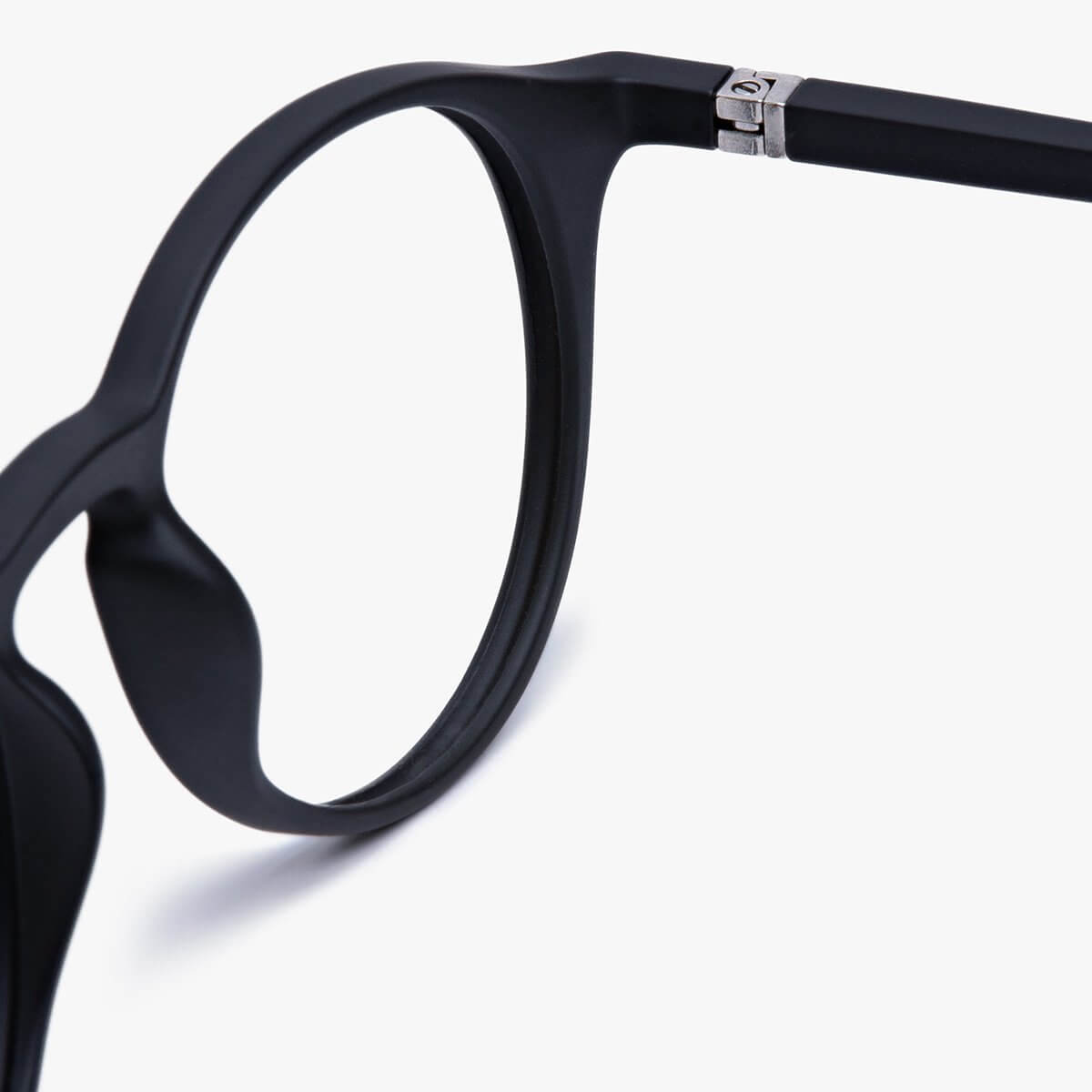 Læsø Black reading glasses with matte black frame and sleek design
