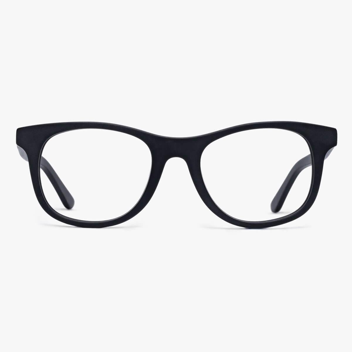 Malmö Black reading glasses with a sleek black frame and a modern design