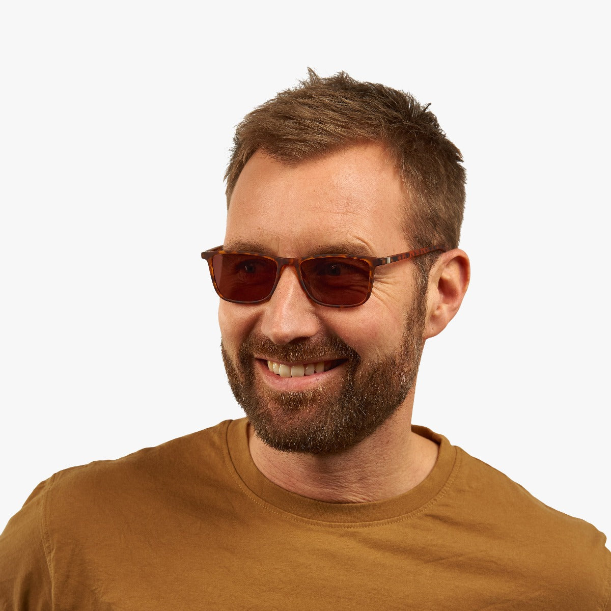 mens-skagen-turtle_sunglasses_male-model-1.jpg?v=1771425306&width=1200