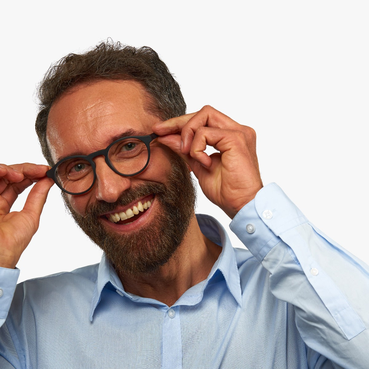 Person wearing Men's Trondheim Black glasses