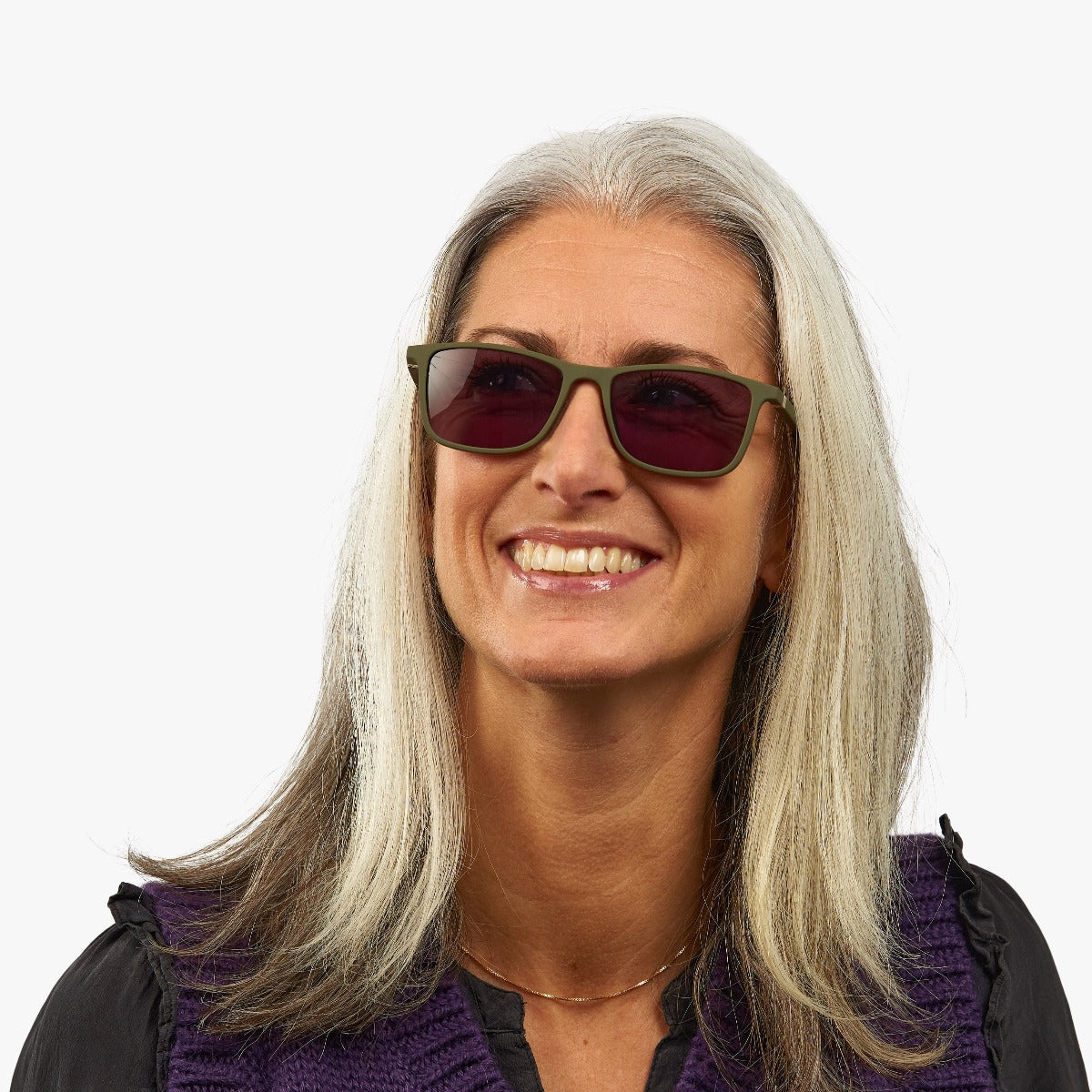 Person wearing Skagen Dark Army sunglasses