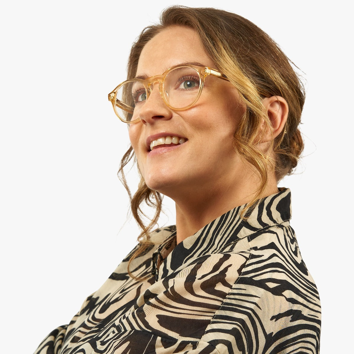 Person wearing Trondheim Crystal Lemon glasses