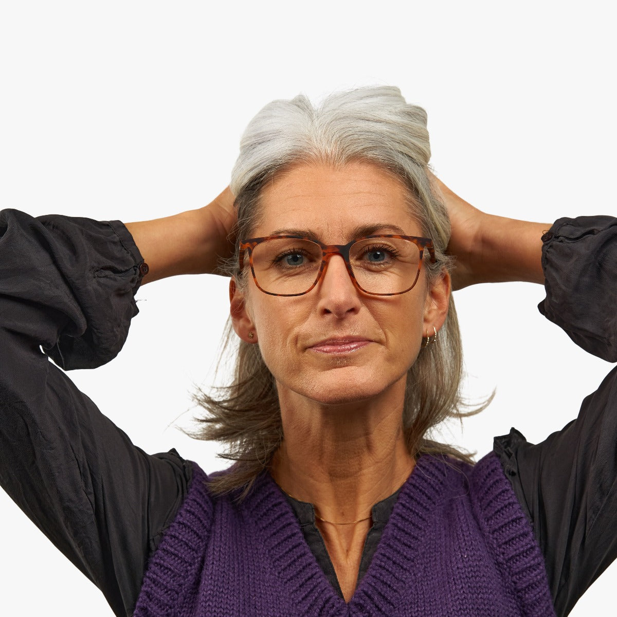 womens-fyn-turtle_reading-glasses_female-model-1.jpg?v=1771417303&width=1200