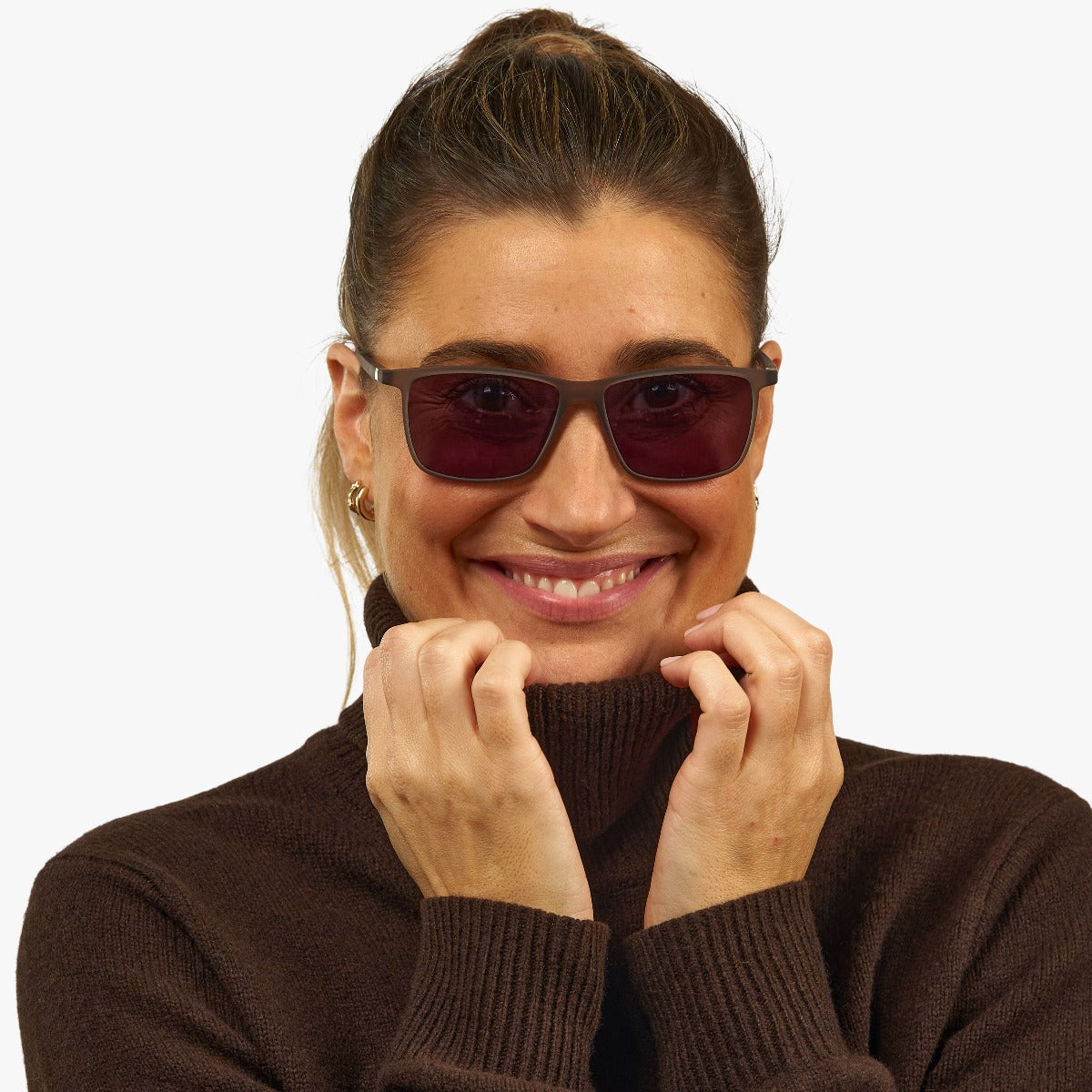 womens-kobenhavn-grey_sunglasses_female-model-1.jpg?v=1771418960&width=1200