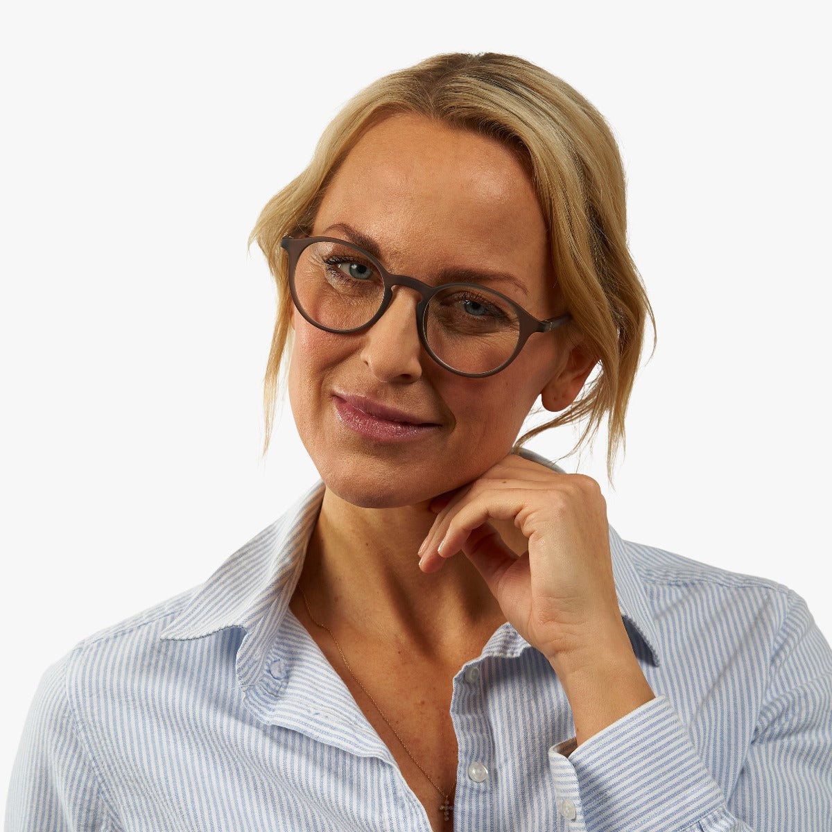 womens-laeso-grey_blue-light-glasses_female-model-1.jpg?v=1771416243&width=1200