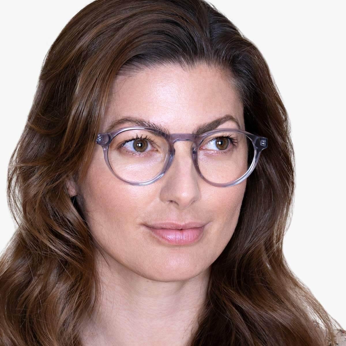 womens-trondheim-crystal-grey_blue-light-glasses_female-model-1.jpg?v=1771418144&width=1200